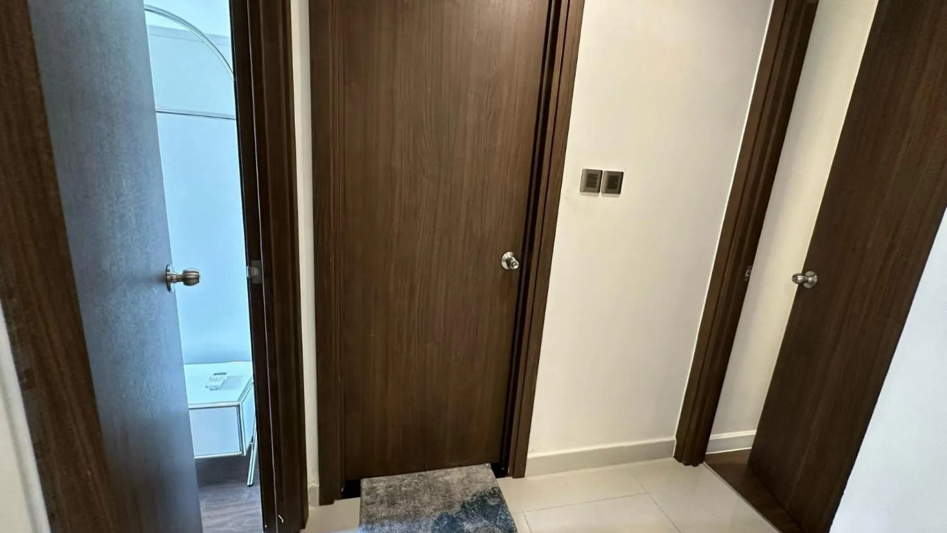 New Luxury 2 Bedroom Saigon Royal Condo 4 Pax , Near District 1,Vietnam Ap13 Ho Chi Minh City
