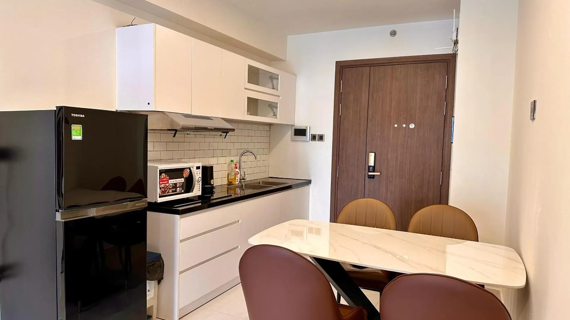 New Luxury 2 Bedroom Saigon Royal Condo 4 Pax , Near District 1,Vietnam Ap13 Ho Chi Minh City Vietnam