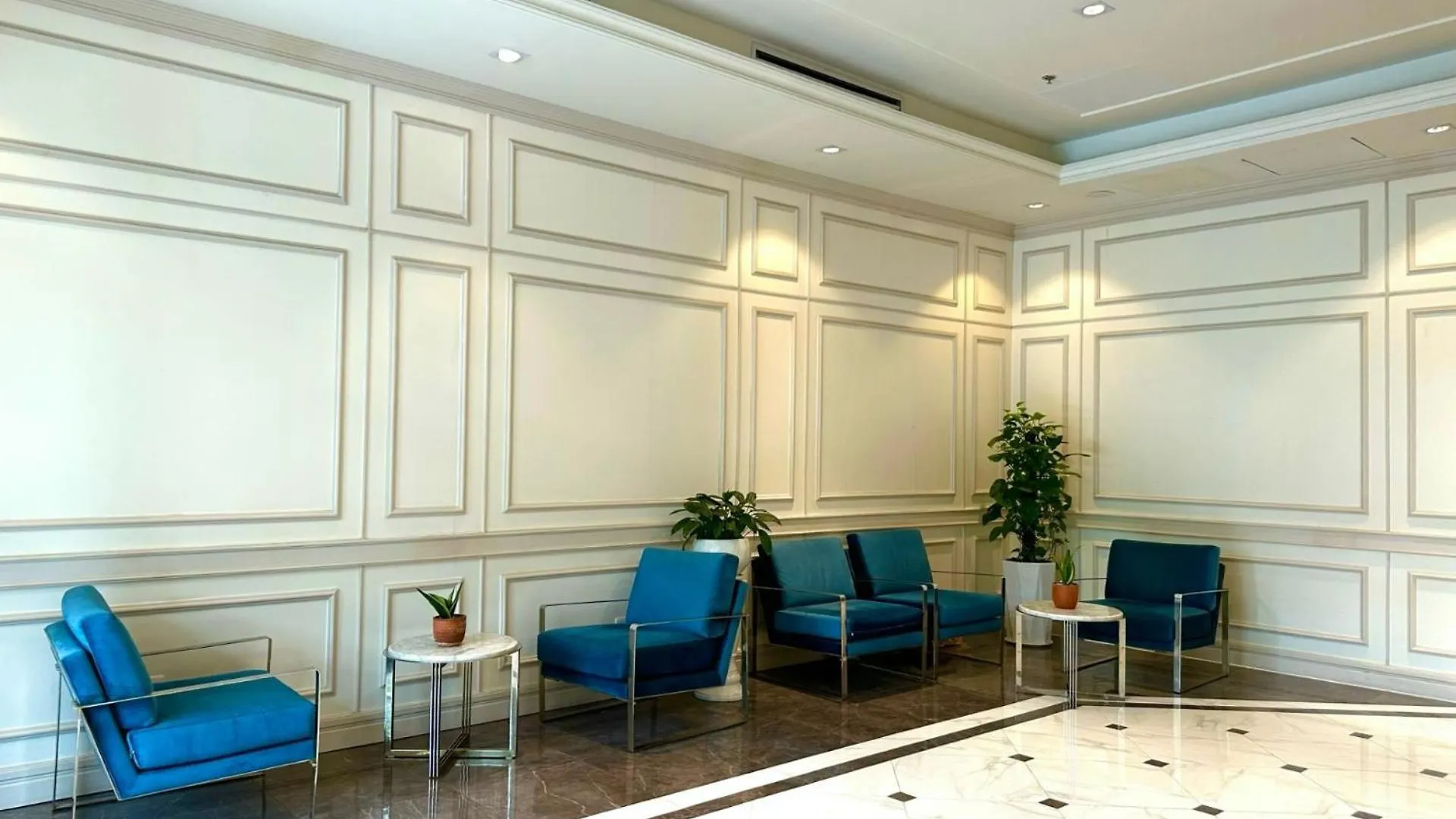 New Luxury 2 Bedroom Saigon Royal Condo 4 Pax , Near District 1,Vietnam Ap13 Ho Chi Minh City Apartment